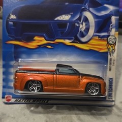 Hot Wheels Switchback First Editions 1:64 Diecast Pickup Truck 2005 Orange