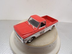 1972 CHEVROLET C10 PICKUP 2023 GREENLIGHT THE BUSTED KNUCKLE GARAGE 1:64