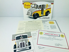 DANBURY MINT 1950 BORDEN’S MILK TRUCK COMPLETE PAPERWORK SET W/BROCHURE
