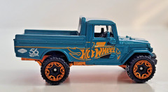 Hot Wheels 56th Anniversary Toyota Land Cruiser Green With Gold Chrome Loose