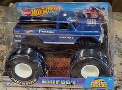 2019 Hot Wheels BIGFOOT Monster Trucks 1:24 GBV32 New