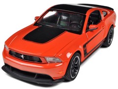 2012 FORD MUSTANG BOSS 302 ORANGE & BLACK 1/24 DIECAST MODEL CAR BY MAISTO 31269