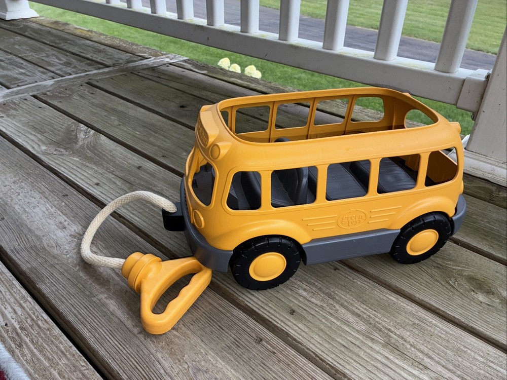 Green toys school bus wagon Made In USA From Recycled Plastic Sturdy Excellent