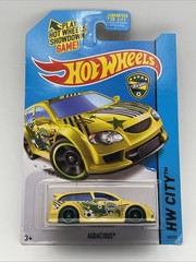 Hot Wheels Audacious 19/250 – Yellow – 2014 HW City HW Goal New