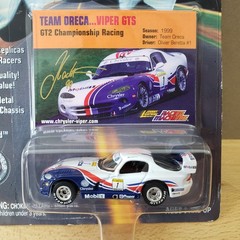 Johnny Lightning Team Oreca Dodge Viper GTS GT2 Olivier Beretta #1 Diecast 1/64