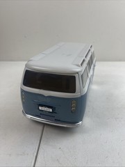 2004 Lil Bratz Volkswagen Style Van Bus TM & MGA Entertainment Doll Car Acc Pool
