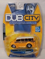 Jada 2007 Wave 17 DUB City DIV Cruizer #186 Cool Bus 1:64 Scale Diecast Bus NEW!