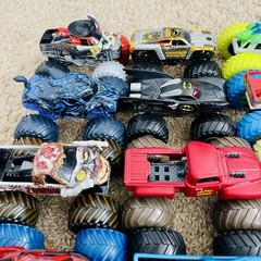 Hot Wheels Monster Jam Lot of 25 – 1:64 Monster Trucks Grave Digger Batman