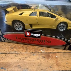 3x VTG 90’s 1/18 Die-cast Model Cars bburago Maisto Skyline & Lamborghini