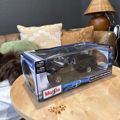 NIB 1:21 MAISTO BLACK FORD SVT F-150 LIGHTNING SPECIAL EDITION DIECAST RARE