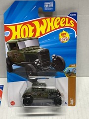 HOT WHEELS 1931 FORD MODEL A CUSTOM X2, NEW FOR 2025 DARK GREEN & RED. ON CARD