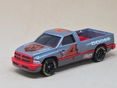 1994-2001 Dodge Ram 1500 Collectible 1/64 Scale Diecast Diorama Model