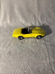 Yellow 1975 Chevy Corvette 1:24 Diecast Car by Franklin Mint Precision Models