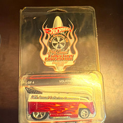 Hot Wheels 2010 Collectors Convention VW Drag Bus 1:64 Diecast Red/White