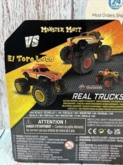 Monster Jam 1:64 Scale Truck El Toro Loco vs Monster Mutt 2 Pcs Figure Set.NIB