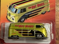 2025 Hot Wheels The Hot Ones Volkswagen T1 Panel Bus/Combi Gold CHASE! Rare HTF