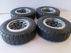 Jada Just Trucks 1 :24 Scale 4X4 Wheels & Tires For 2011 SVT Ford Raptor