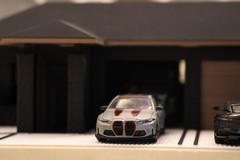 1:64 Scale Diorama House with 2 Car Garage | 3D Printed Display for Diecast Cars