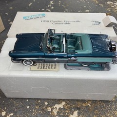 Danbury Mint 1958 Pontiac Bonneville Convertible 1/24