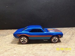 2009 HOT WHEELS REDLINE DREAM GARAGE ’67 CAMARO OPENING HOOD 149/190