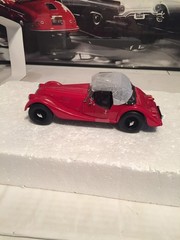 Morgan 4/4 Sport 2008 Red Convertible Kyosho 1:18 Model Car 08115r