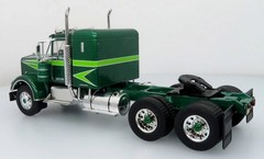 1976 Kenworth W900A Tractor & Trailer: Movin’ On 1:43 Diecast/ABS Plastic Model