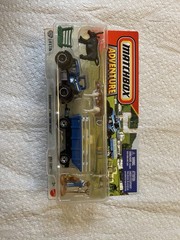 Matchbox Adventure Pack: Dirtstroyer/ MBX Farm Trailer