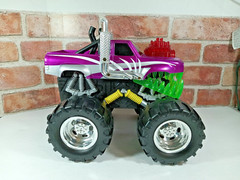 ROAD RIPPERS TOY STATE HUGE MONSTER TRUCK MOTORIZED W/ LIGHTS & SOUND – NICE