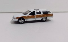Matchbox Moving Parts 1992 Buick Roadmaster Estate wagon