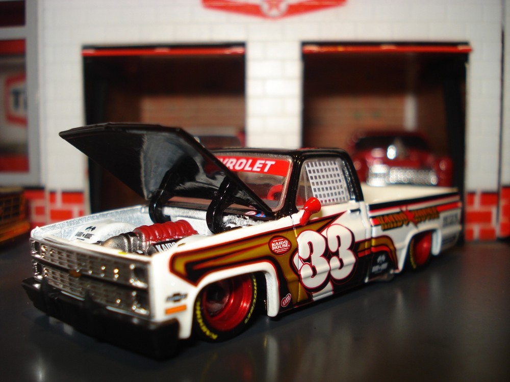 1983 CHEVROLET SILVERADO C-10 PICKUP TRUCK LIMITED ED 1/64 KH COOL LOWERED