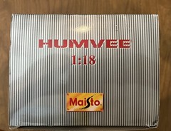Vintage 1:18 Maisto Military Humvee Olive Drab Green in box w/accessories. 1998
