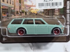 2013 hot wheels boulevard ’71 datsun bluebird 510 wagon