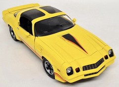 1980 Chevrolet Camaro Z/28 Bright Yellow Greenlight Diecast 1/18 Us Seller !