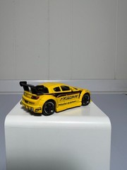 Muscle Machines 2003 Mazda RX-8 RJ De Vera Signature Series Yellow Diecast 1:64