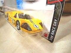 2021 Hot Wheels #106 HW Race Day 8/10 ’67 FORD GT40 MK.IV Yellow w/Chrome 5 Sp