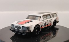 Hot Wheels Volvo 240 Drift Wagon White European Car Culture Multipack Exclusive