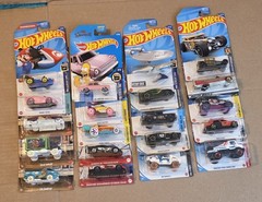 Hot Wheels Mixed Lot Of 20 (Disney/Spiderman /The Simpsons /Star Trek, Etc). New