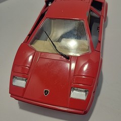 Burago Lamborghini Countach 1988 Super Car 1:24 Scale Red Made in Italy Foreign