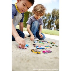 Cars& Trucks Set with 1 Exclusive Car-1:64 Scale – 8pk Vehicle styles are random