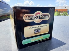 VINTAGE ERTL 1971 Plymouth Hemi Cuda red Campbell Collectibles 2001 Club Mopar