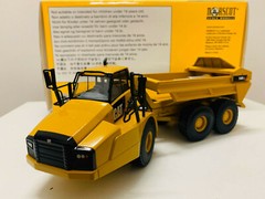 Norscot Caterpillar Cat 740B EJ Articulated Truck 1/50 DieCast 55500 New in Box