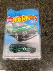 Hot Wheels 2017 Legends Tour ’71 Datsun Bluebird 510 Wagon Green with Protector