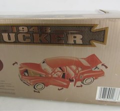 Road Legends 1948 Tucker 1:18 Diecast Model Car New in Box Opening Parts