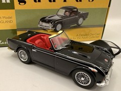 Vanguards Triumph TR4A Model VA11501 Black 1:43 Scale