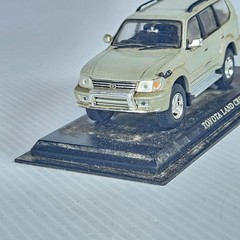 Del Prado Toyota DP2923 1/43 Land Cruiser Prado 1996 Gold 4×4 SUV Car Boxed.