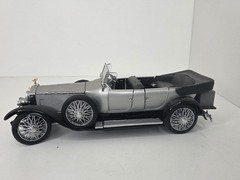 Franklin Mint 1925 Rolls Royce Silver Ghost Diecast Model Car.
