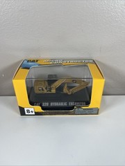 DIECAST MASTERS CAT 320 Hydraulic Excavator Diecast Micro Scale G16 A