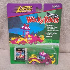 1998 Johnny Lightning Cartoon Network Wacky Races Series PENELOPE Pitstop