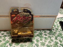 2004 Jada Toys Homie Rollerz ‘59 Chevy Impala w/Cruzer & Gordo Figures