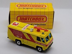 1984 Matchbox MB54 Airport Foam Tender Command Vehicle Chrome Sirens New W/ Box